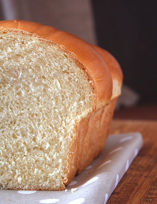 Хлеб молочный рецепт. Молочный хлеб Хоккайдо. Японский хлеб Хоккайдо. Хлеб Хоккайдо рецепт. Японский хлеб Хоккайдо рецепт.